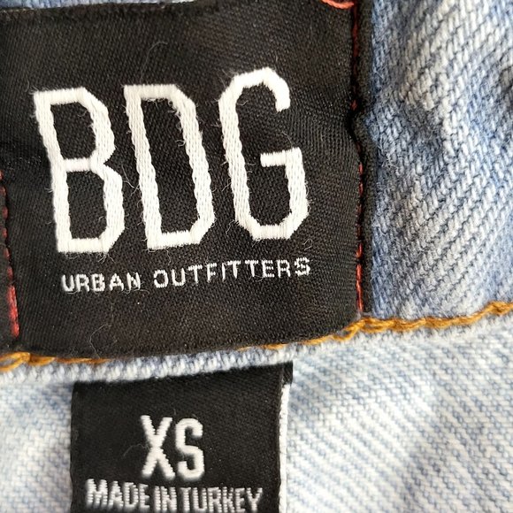 URBAN OUTFITTERS x BDG Light Blue Washed Denim Mini Skirt XS High Waist Raw Hem‎ - Picture 4 of 9